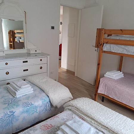 Apartamento La Casa Dei Butei Castelnuovo del Garda Exterior foto