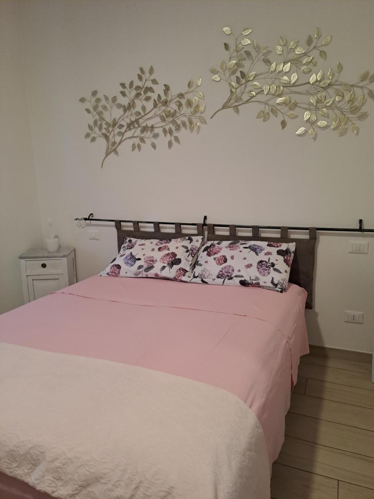 Apartamento La Casa Dei Butei Castelnuovo del Garda Exterior foto