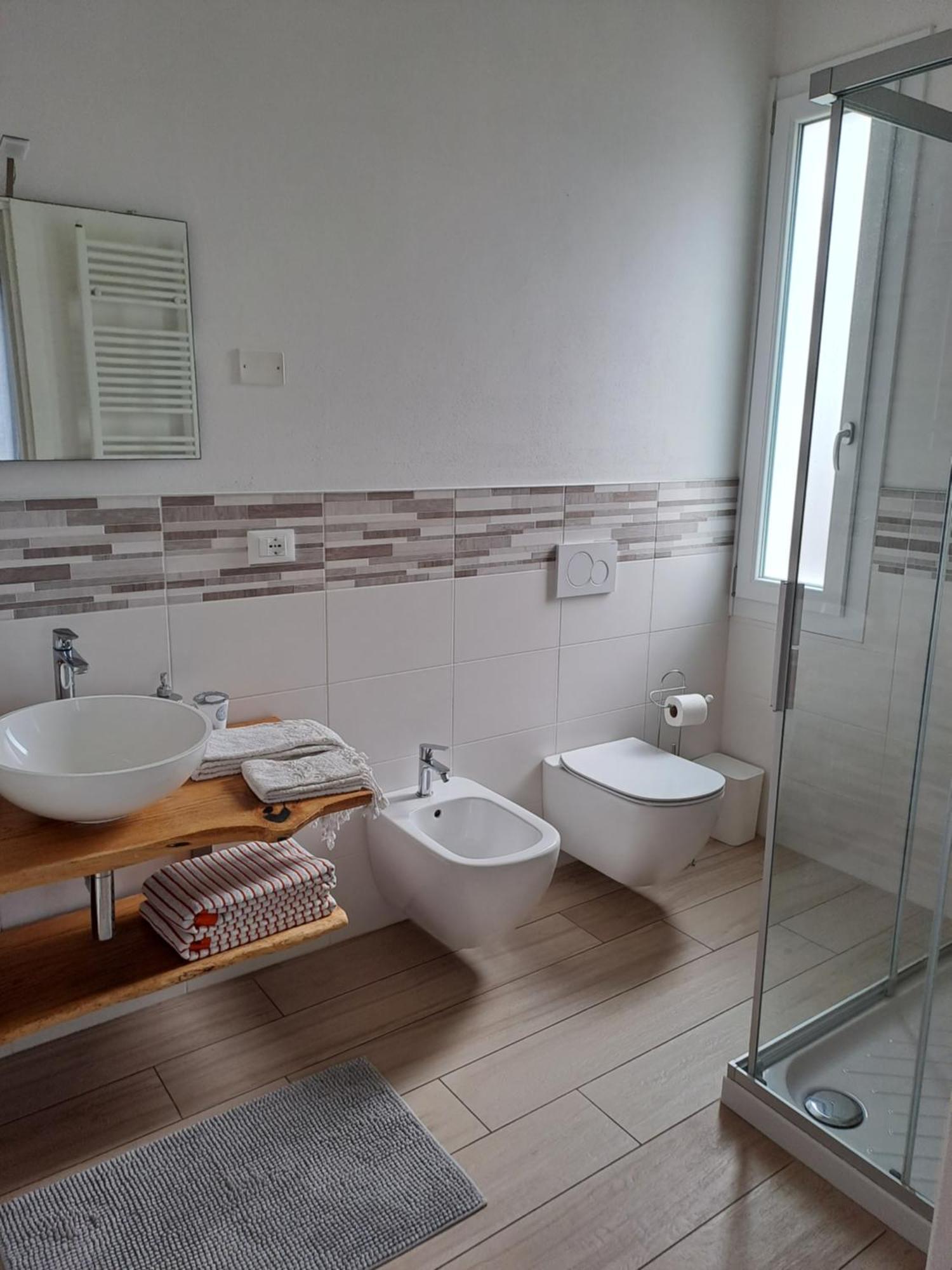 Apartamento La Casa Dei Butei Castelnuovo del Garda Exterior foto