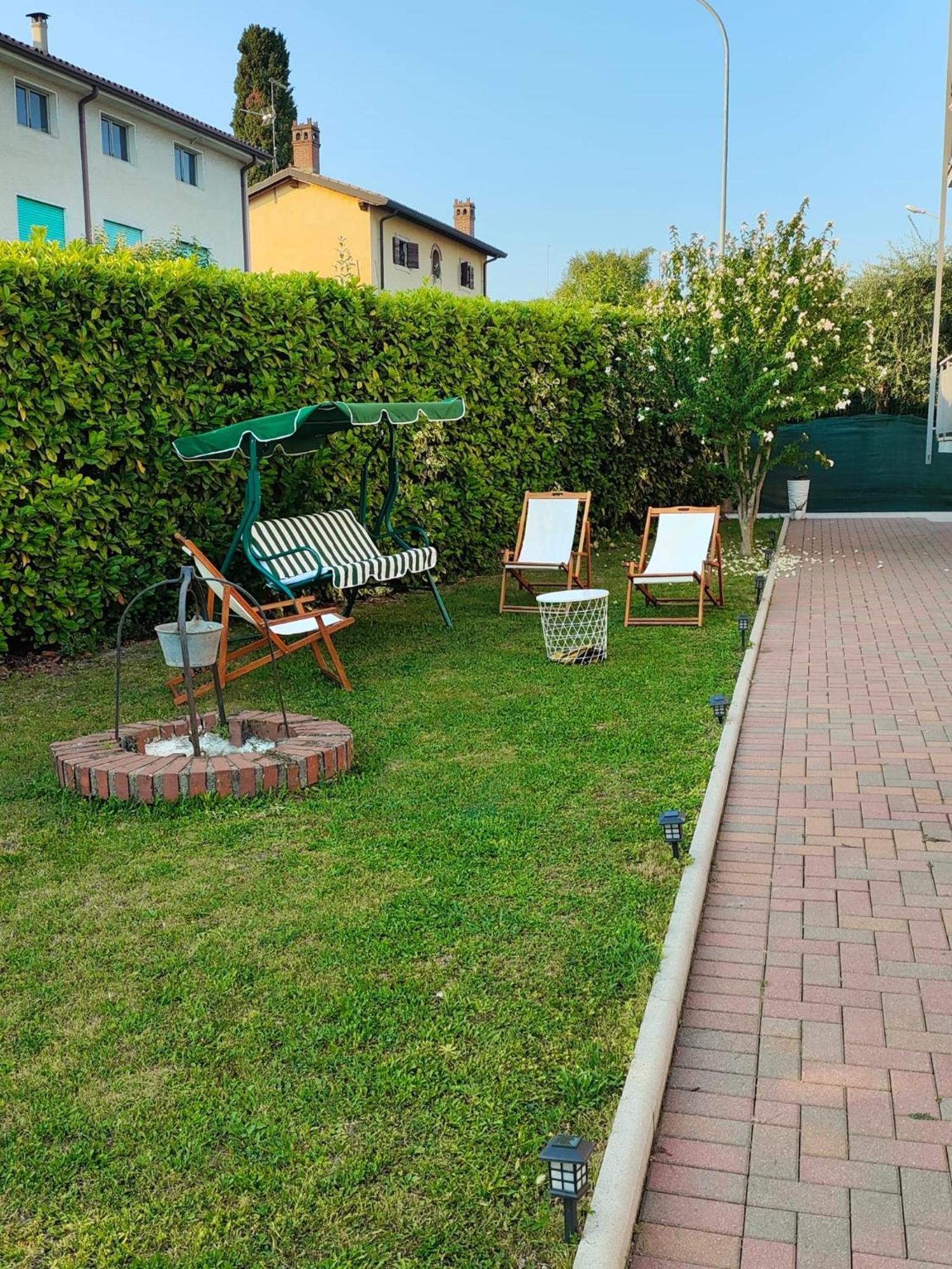 Apartamento La Casa Dei Butei Castelnuovo del Garda Exterior foto